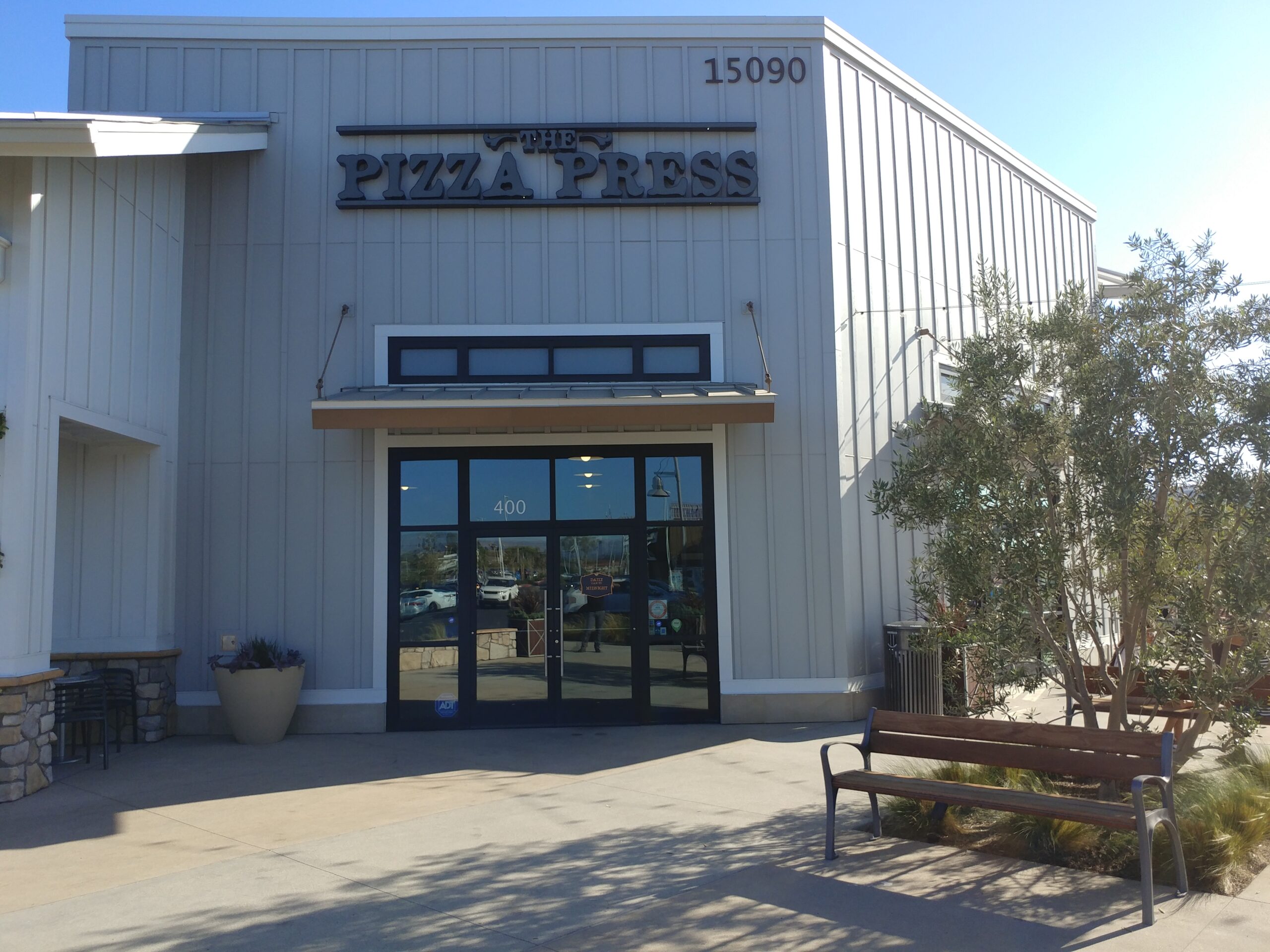 tustin-5b7eeaa23b218